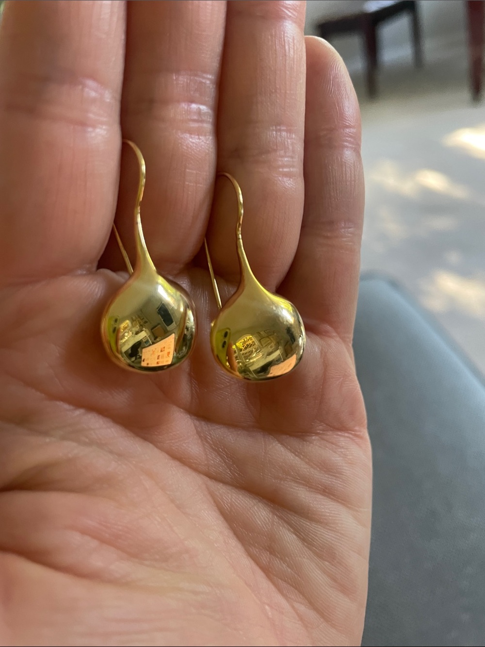 Clean Elegant Gold Teardrop Drop Earrings